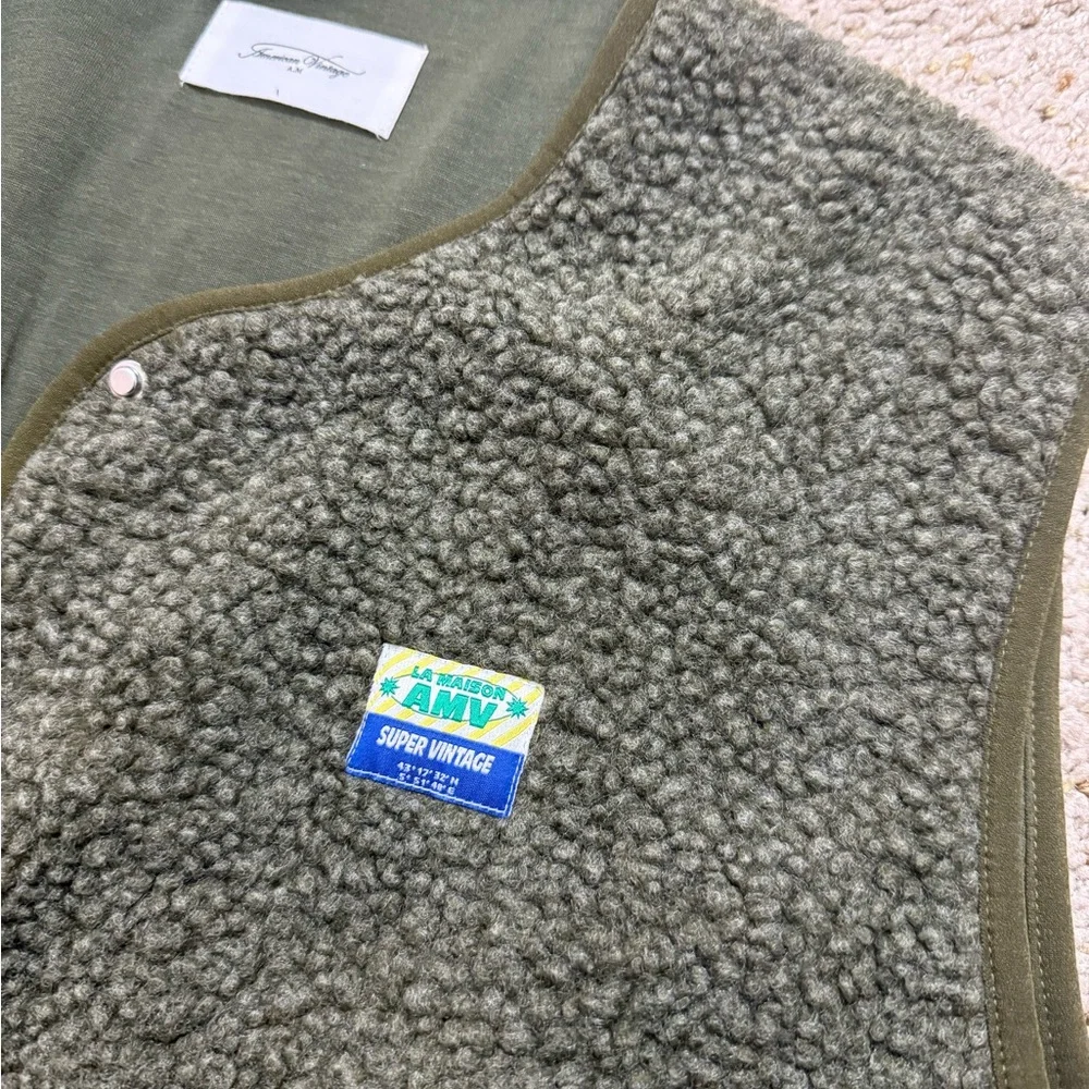 NWOT AMERICAN VINTAGE hoktown fleece sherpa vest M/L - Picture 5 of 7